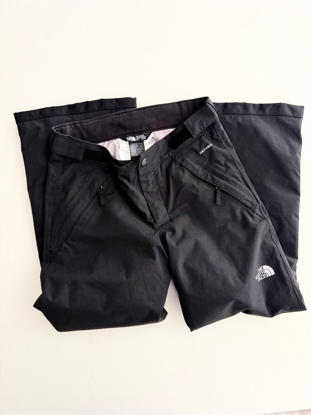 The North Face Girls DryVent Insulated Snow Pants (Black) • Size Medium (10/12)